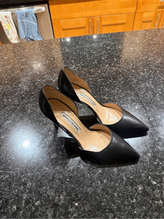 Manolo Blahnik Shoes - Manolo Blahnik Black Leather Pointed D'Orsay Pumps